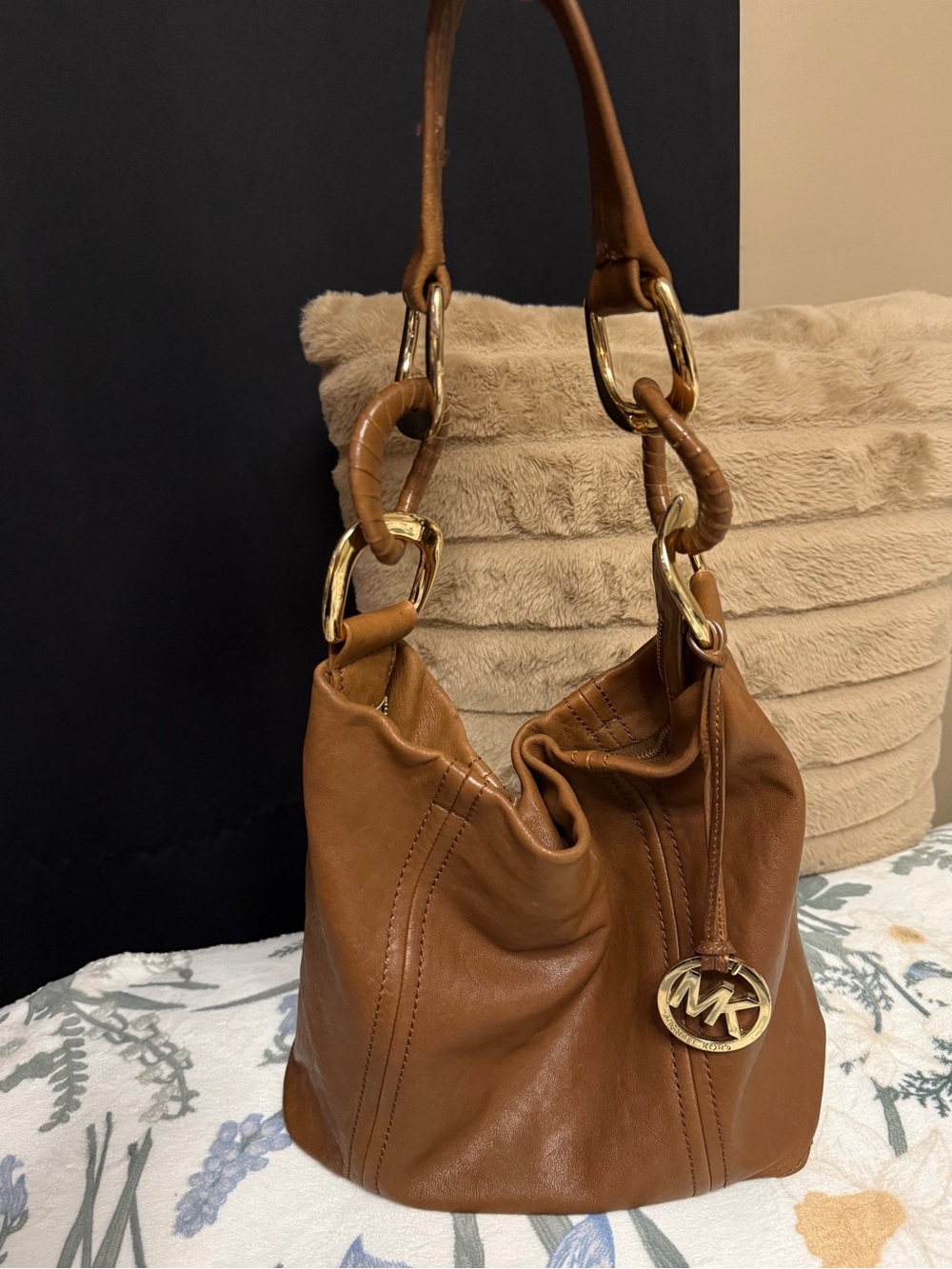 MICHAEL Michael Kors Slouchy Leather Ring Hobo Bag in Cognac with Gold hardware